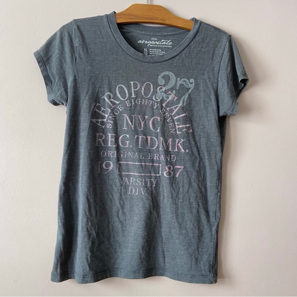 ✨3/$20✨ Aeropostale Women’s Grey Short Sleeve Tee